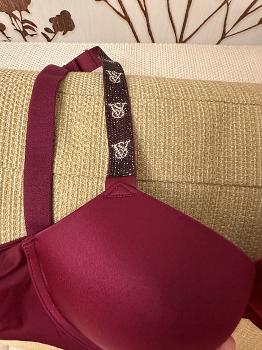 Продам лифчик Виктория Сикрет , Victoria’s Secret