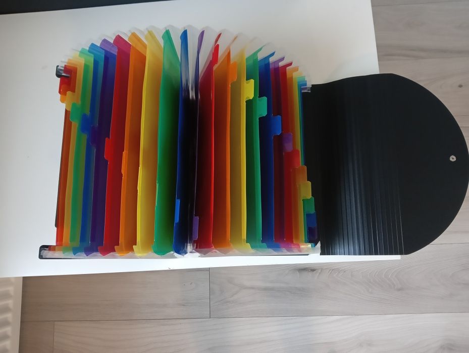 Rozkładana teczka na dokumenty