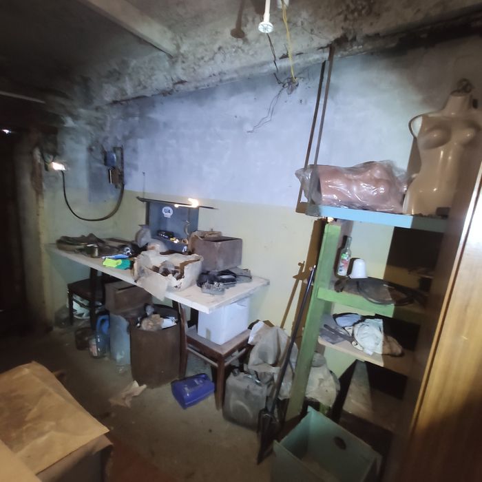 Гараж в кооперативі "іскра"