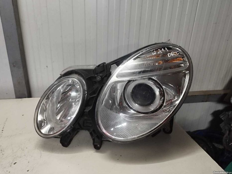 Par Mercedes E - class W211 ( após restyling ) faróis bi-xénon