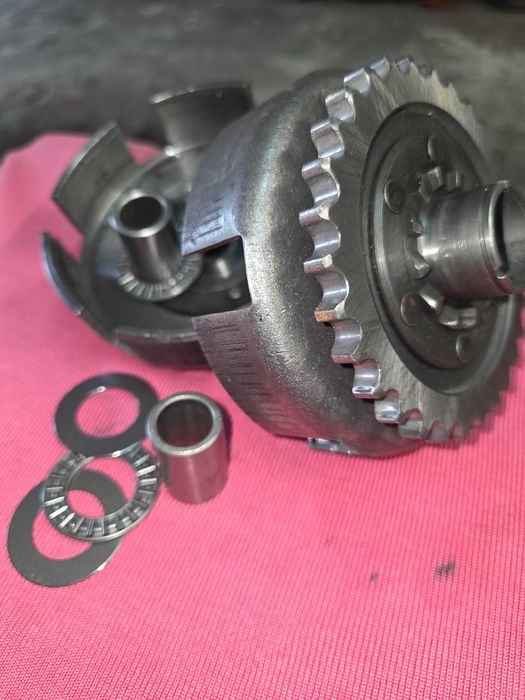 Orginalny kosz sprzęgłowy wsk 125 PRL