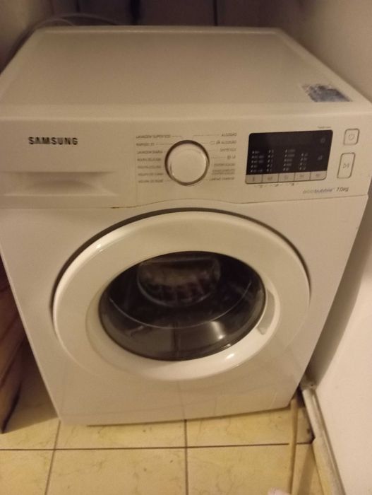 Móveis  máquina de lavar e TV