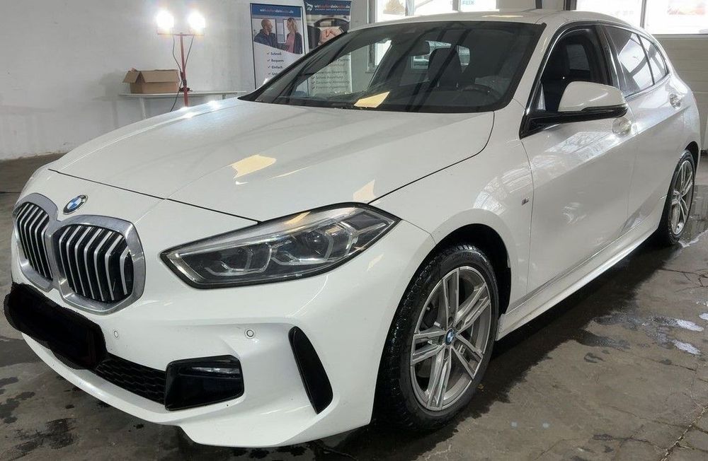 BMW 118 i Pack M Auto