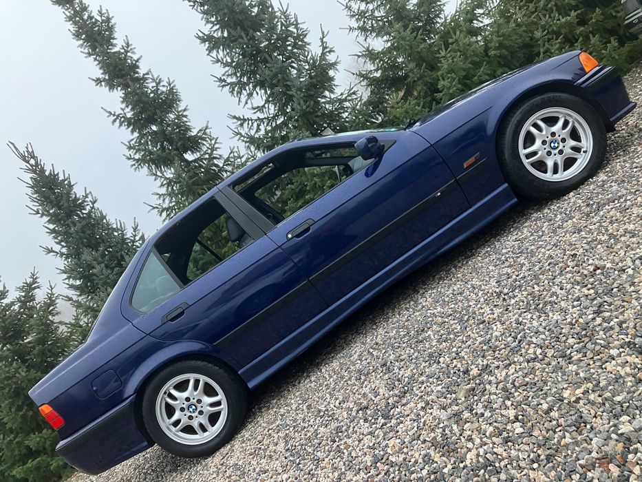 BMW 323i Montreal Fabryczny M-Pakiet Hi-Fi Climatronic Szyberdach