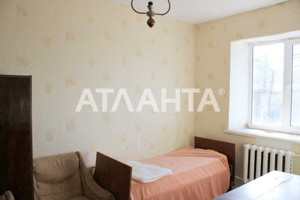 Дом в центре села Александровка