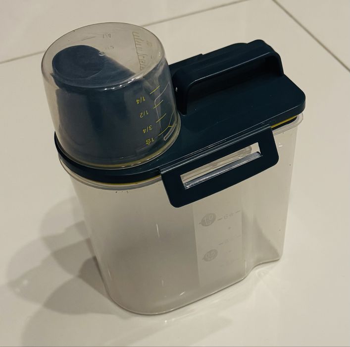 Ємність для корму