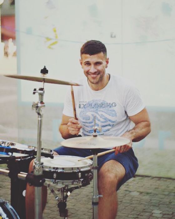 Уроки игры на барабанах