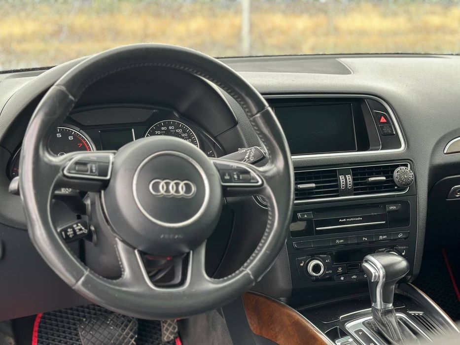Audi Q5 2016 рік