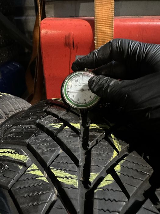 2x zimowe 205/65R15 Continental ContiWinterContact TS830 7/8mm