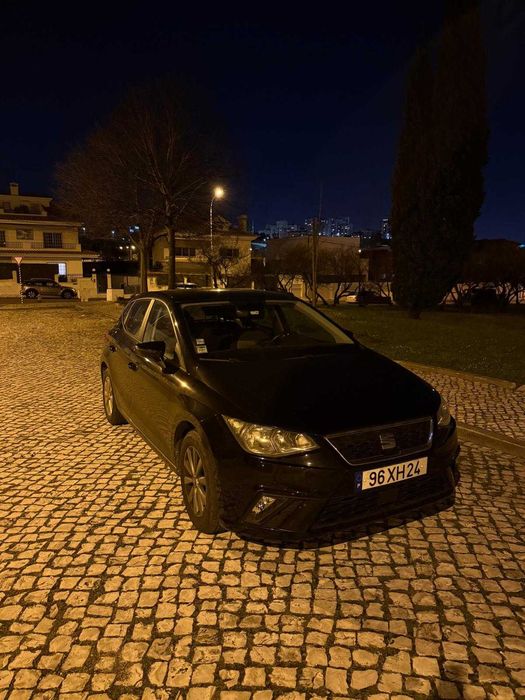 Seat Ibiza 2019 Preto | Económico, Fiável e Pronto a Circular