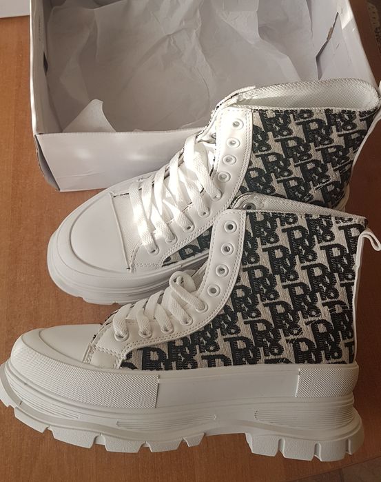 Super buty rozm 38 wkl 24 24.5 snikersy