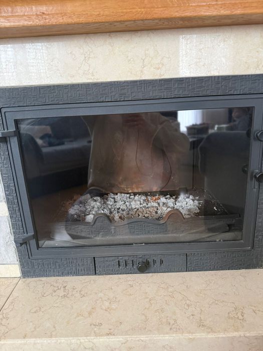 Kominek z wkładem kominkowym