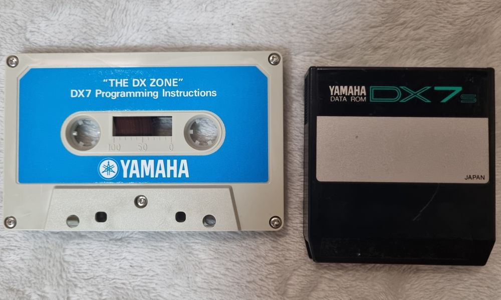 Картридж для Yamaha DX 7  data rom, и касета.