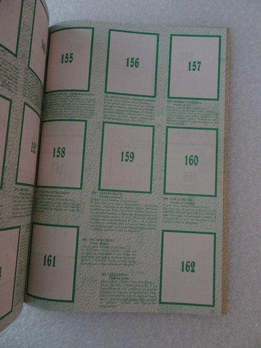 Caderneta de cromos vazia O Mundo Maravilhoso dos pequenos seres