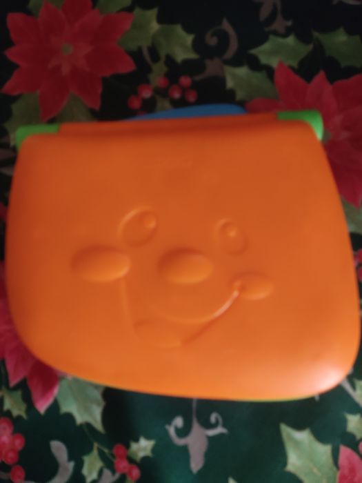 Інтерактивна іграшка комп'ютер.Ноутбук Fisher Pricе рос./ англ.