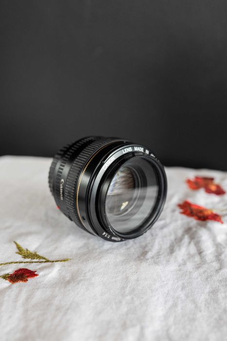 Canon EF 50mm f/1.4
