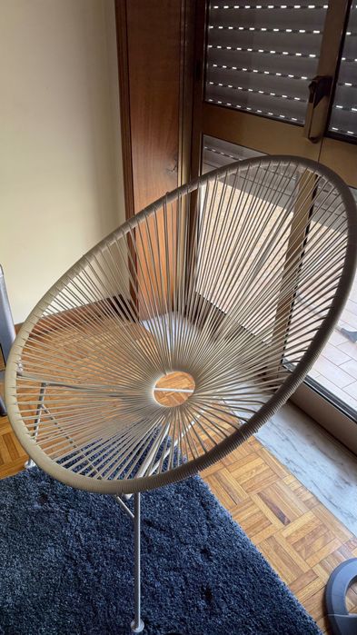 Cadeira de varanda branca