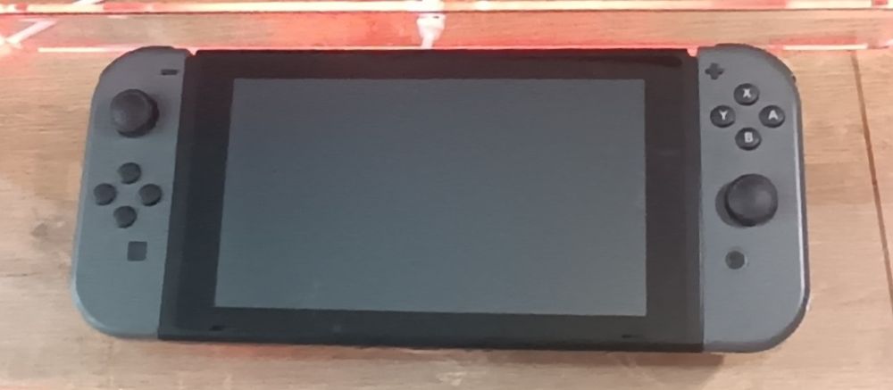Konsola Nintendo Switch KOMPLET  + Minecraft + FIFA