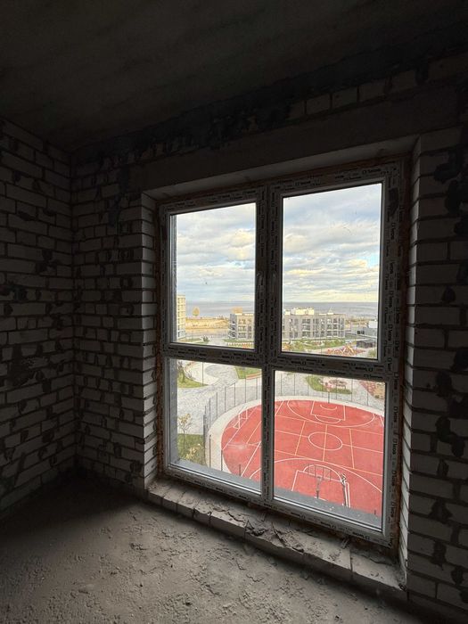 Велика квартира на Митниці в ЖК City Park з автономним опаленням