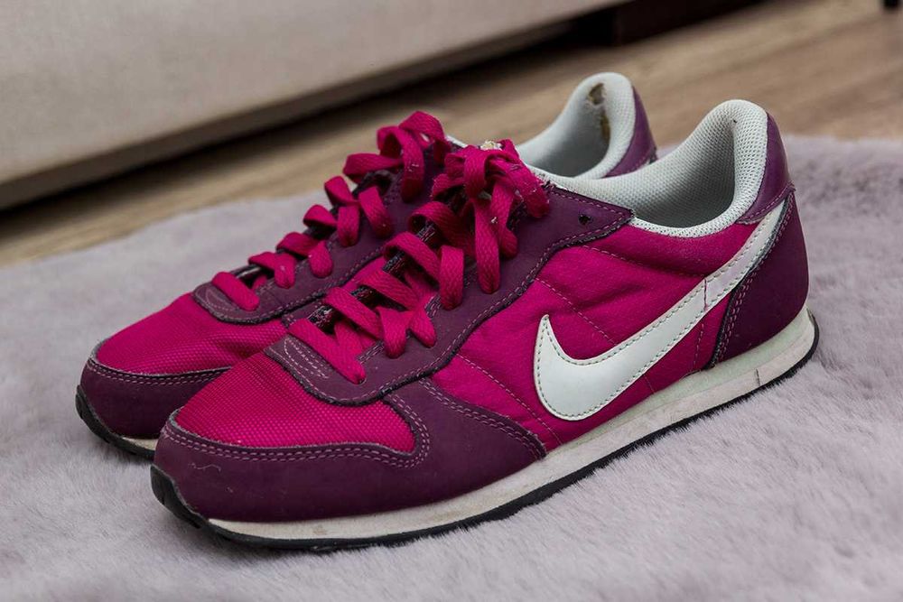 NIKE różowe buty sportowe rozmiar 40