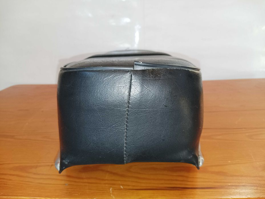 SHL M11 - siedzenie - kanapa - czarne - Nr 1 - (MK)