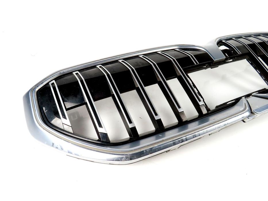 Grelha Frontal Bmw 5 Ref: 51118084683