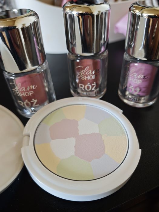 Całość 110 zł glamshop róże i puder do twarzy