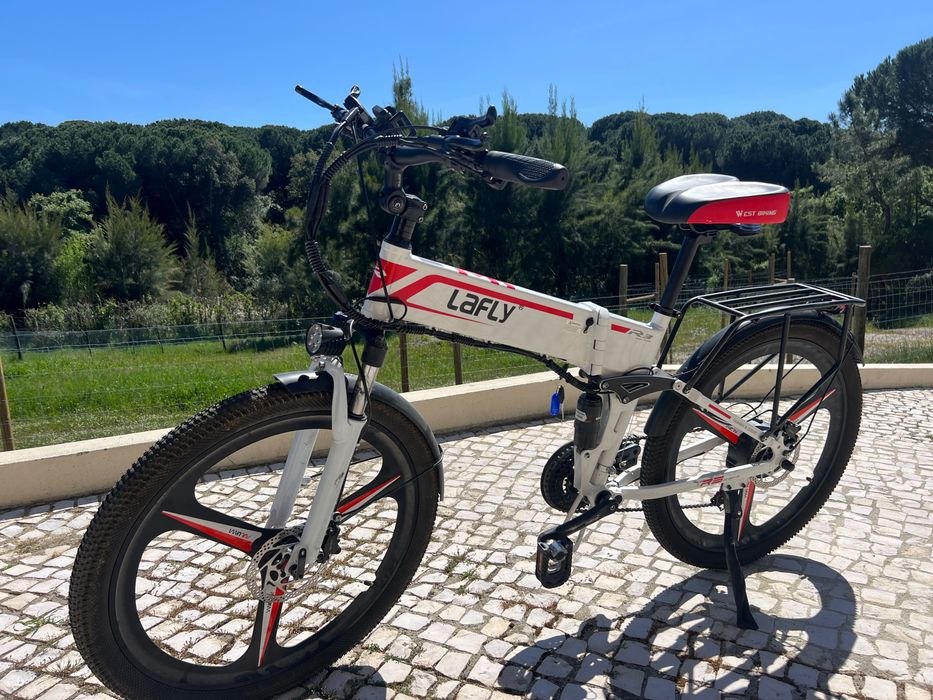 Bicicleta elétrica dobrável
