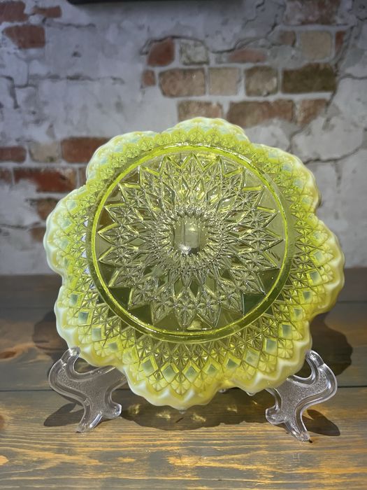 Урановое стекло. 1867-1939 гг. George Davidson.Англия