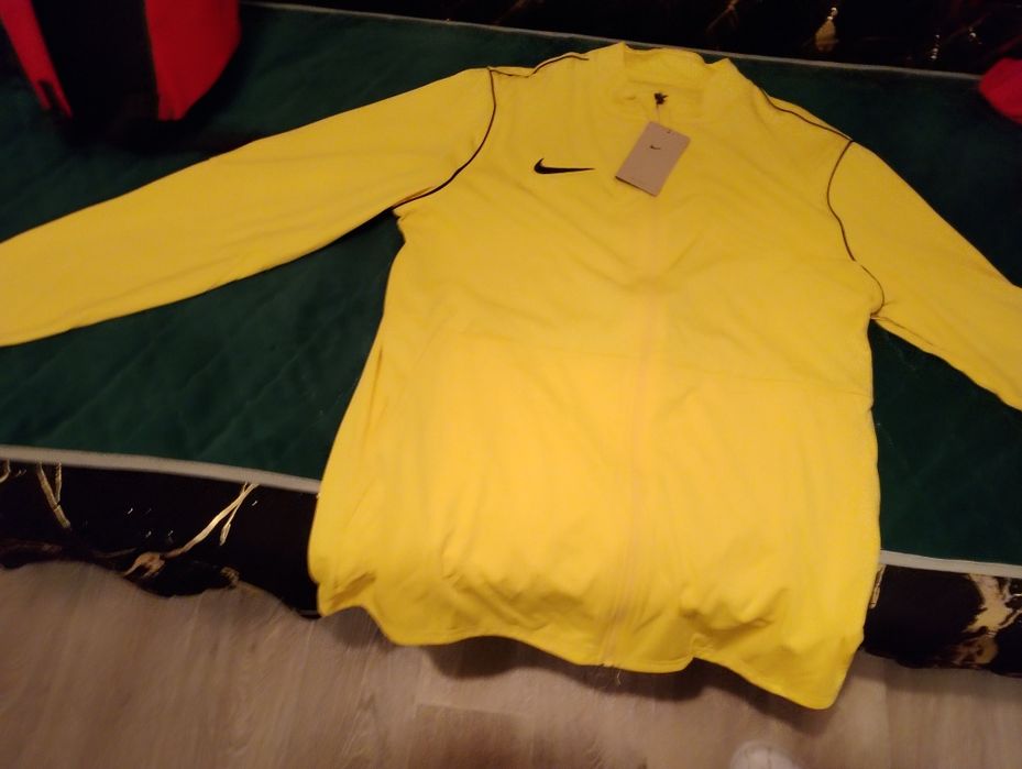 Żółta bluza Nike nowa