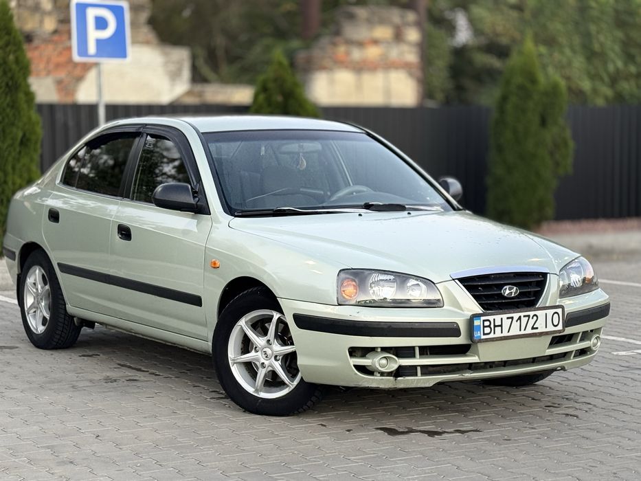 Hyundai Elantra 1.6 бензин