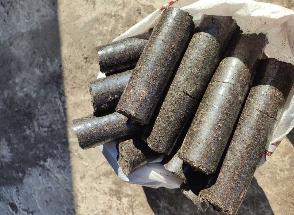 Брекети, вугілля,пеллеты,гранули