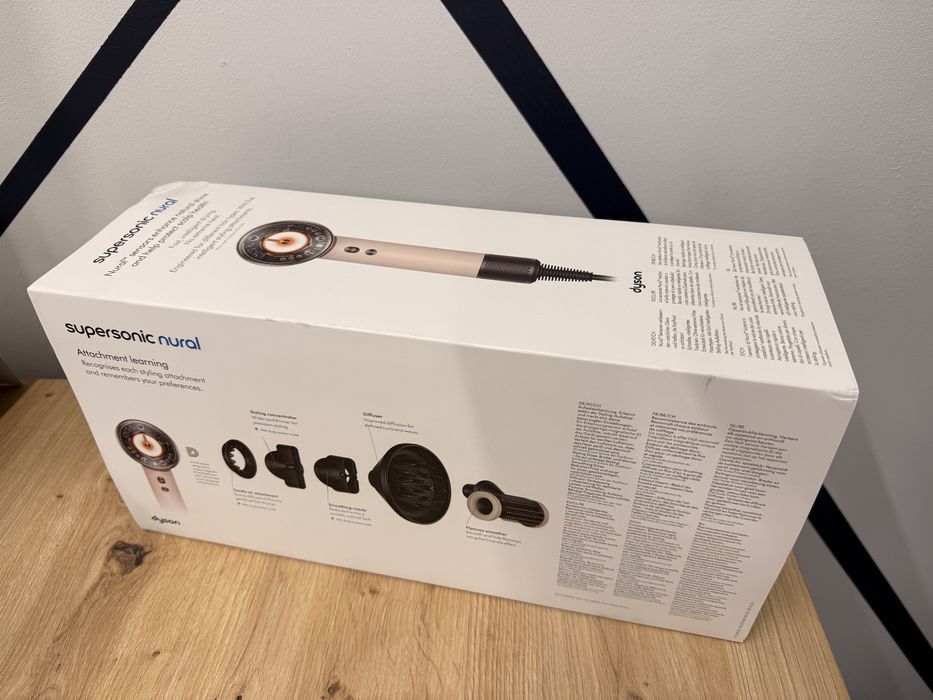 Suszarka do włosów Dyson Supersonic HD16 stylizacja i ochrona