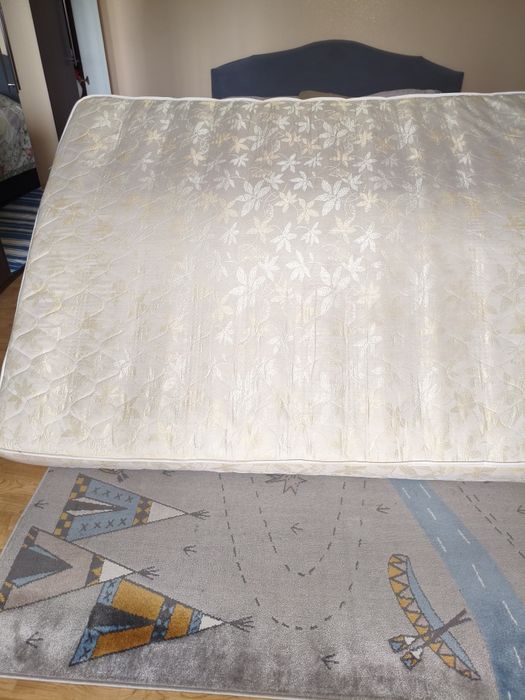 Продам матрас 160/200