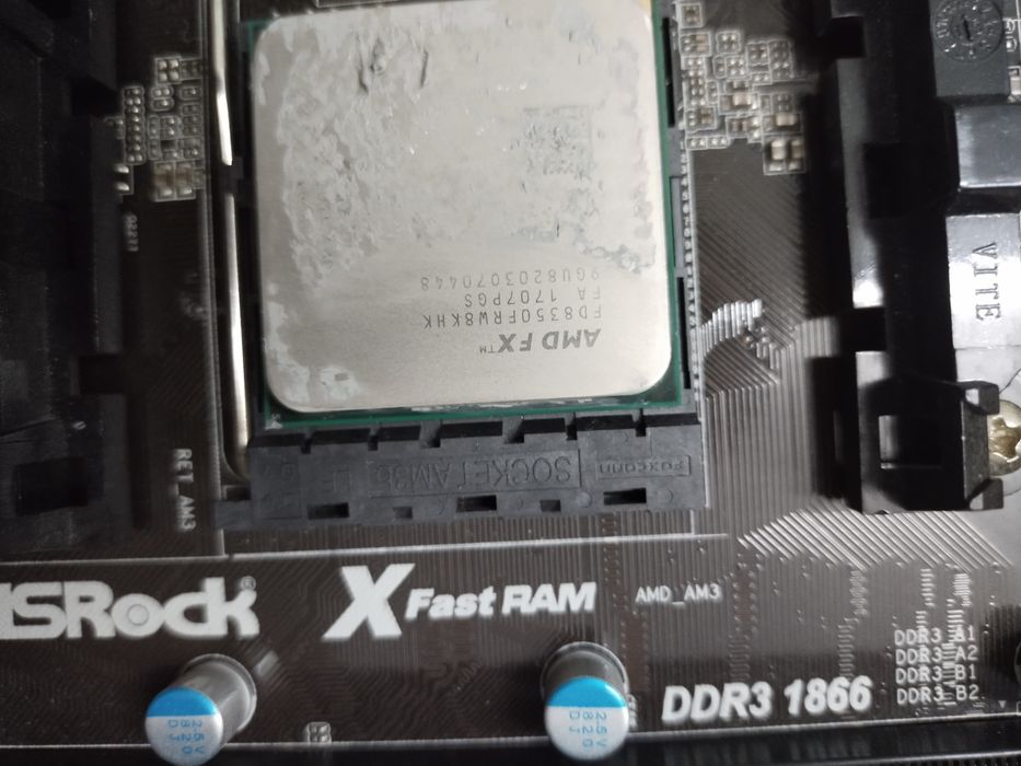 ASRock 980DE3/U3S3