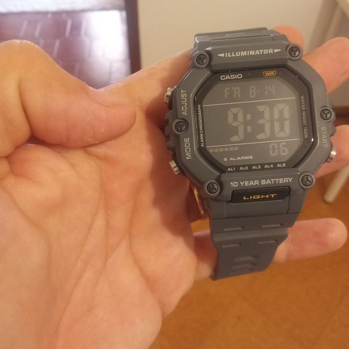 Relógio Casio novo