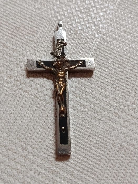 Pingente de Crucifixo Católico Antigo
