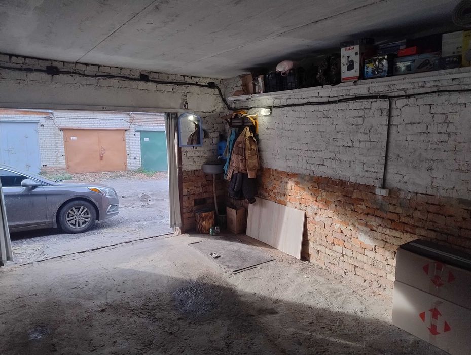 Продам гараж Кировский кооператив Герасима Кондратьева