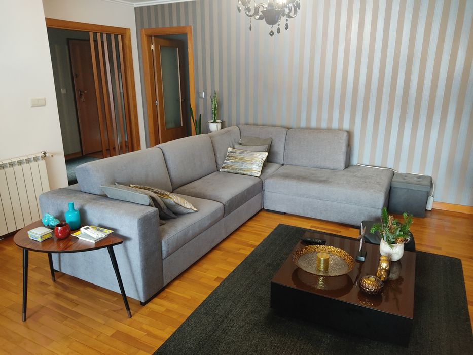 Vendo sofá com chaise long