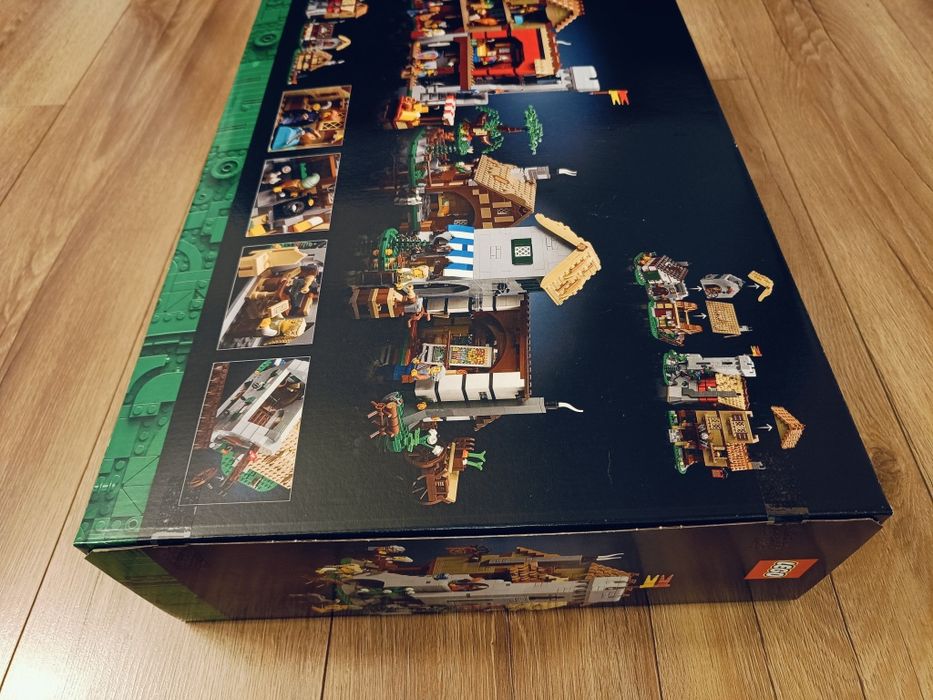 LEGO 10332 ICONS - Średniowieczny plac miejski