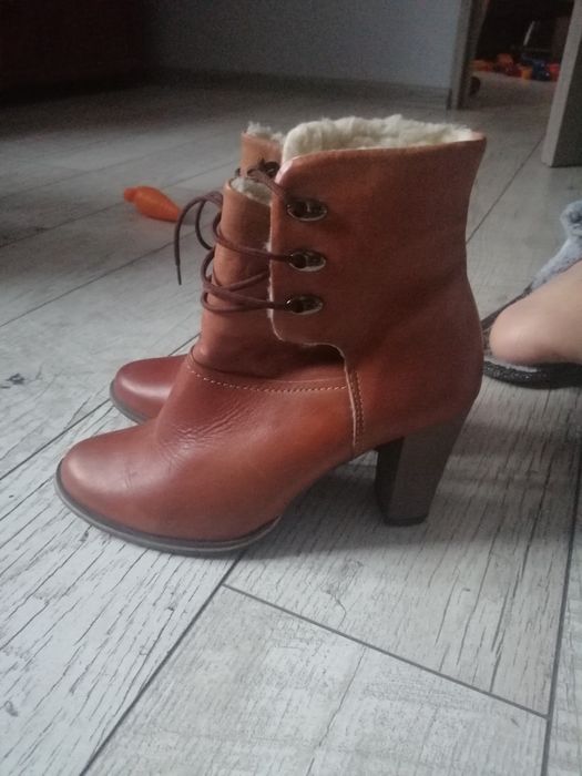 Buty skóra ocieplane 38