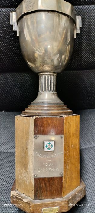 Antiga e rara taça em prata LPcontrastada, da L.P.