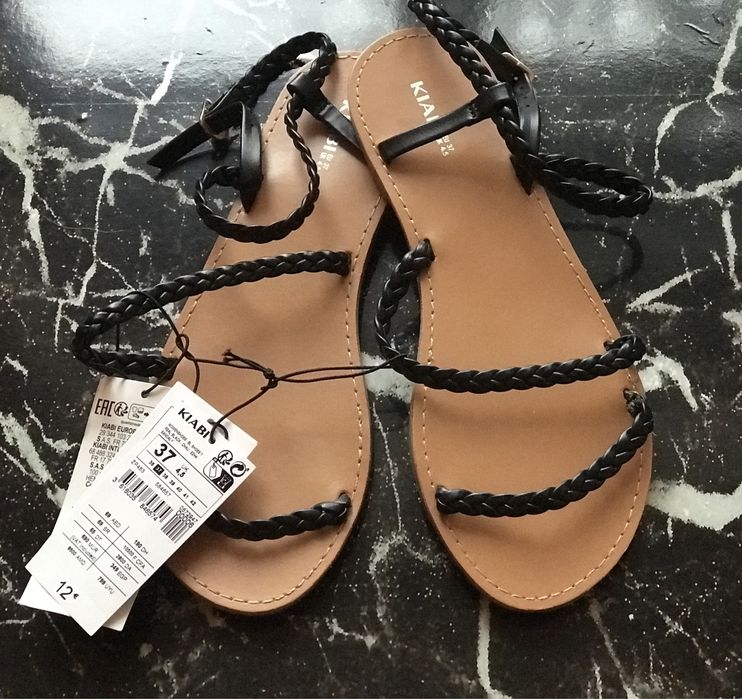 Нові босоніжки