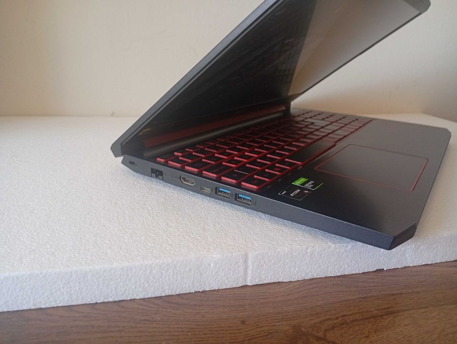Gaming Acer Nitro Ryzen 5 3550H + GTX1650 + 24GB RAM + SSD