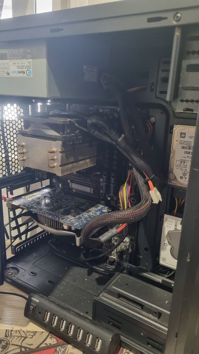 Complete PC gaming setup445210957784043521