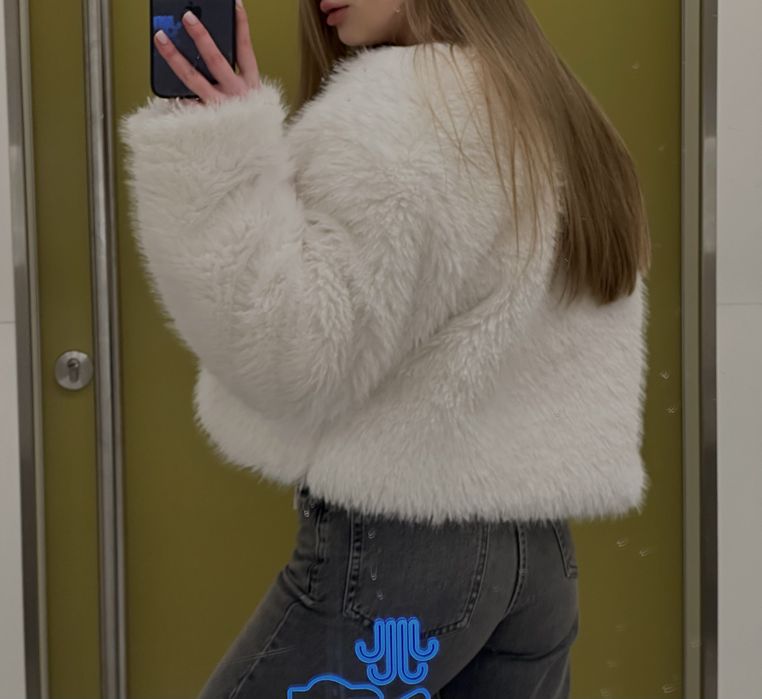 Шуба от бренда Lilcorner