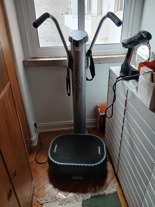 Fitness Maquina de vibração  ProForm Wellness Vibration plate.