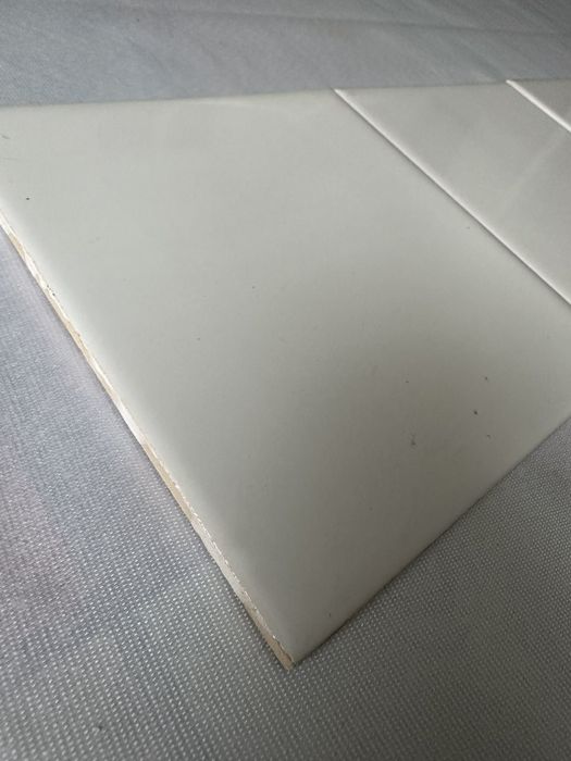 Плитка керамічна біла  15*15 см, нова, 1989р. вир-ва.