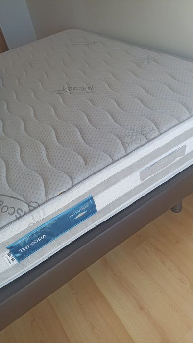 Cama de Casal + Colchão Lusocolchão Visco Gel (195x160)