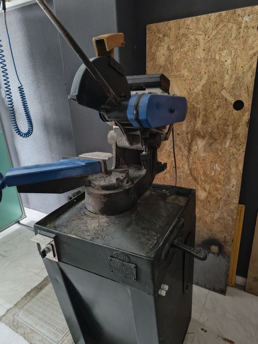 Máquina de corte
